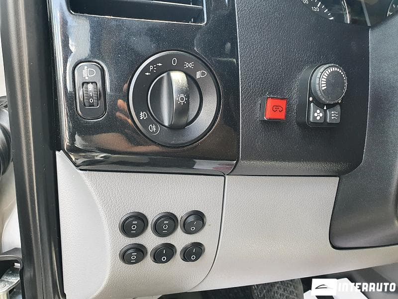 2012 Mercedes Sprinter — Miniatură 15