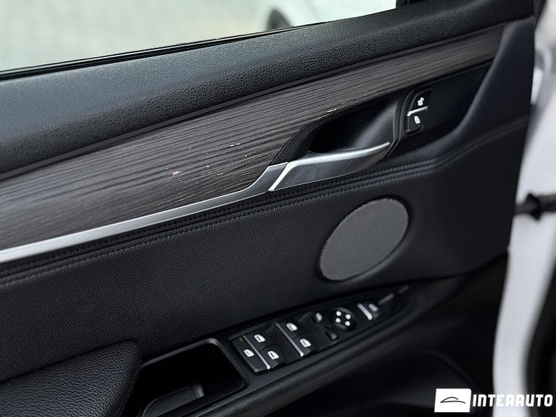 BMW X5 2.5D 2016 — Миниатюра 7