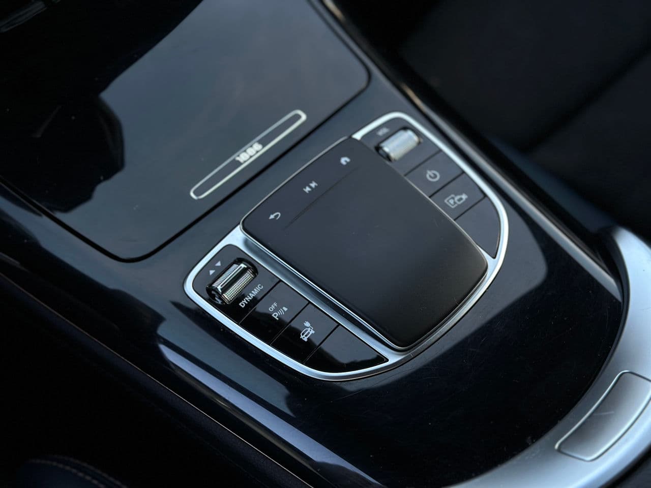 Mercedes EQC 400 2019 — Миниатюра 17