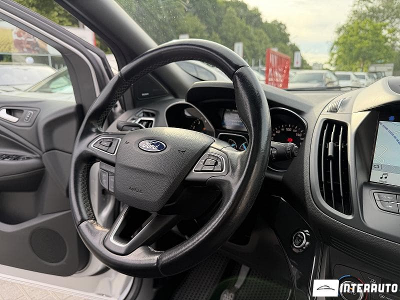 2017 Ford Kuga — Miniatură 12