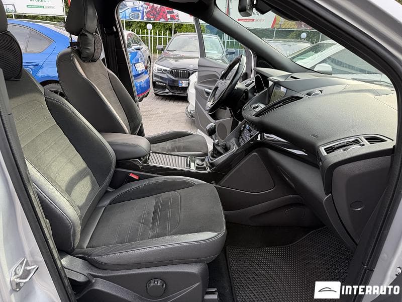 2017 Ford Kuga — Miniatură 6