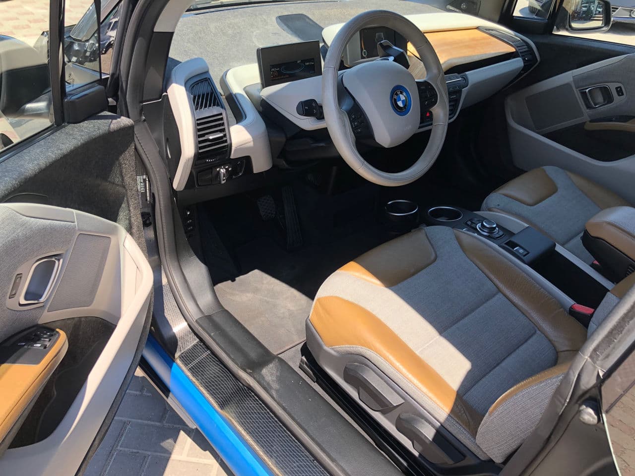 BMW i3 2015 — Миниатюра 8