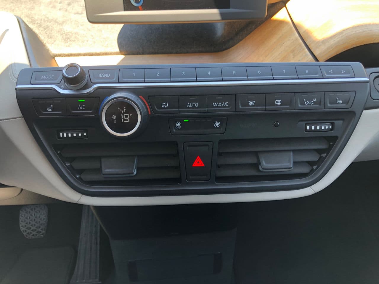 BMW i3 2015 — Миниатюра 13