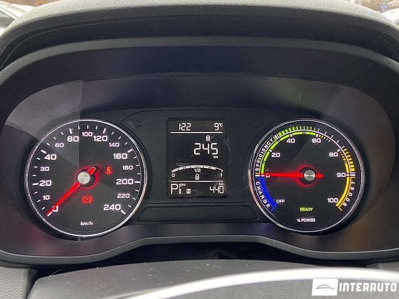 Roewe I5 2018 — Миниатюра 8