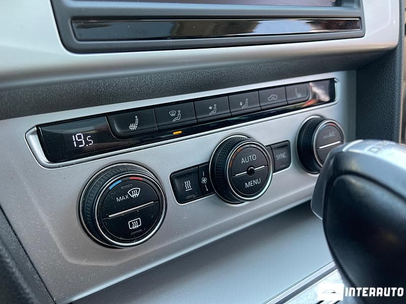 2016 Volkswagen Passat — Miniatură 11