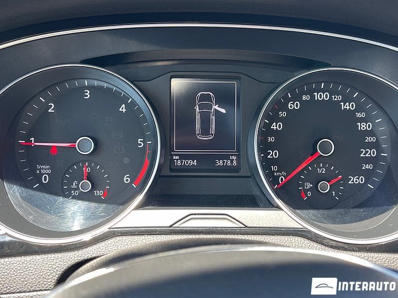 2016 Volkswagen Passat — Miniatură 8