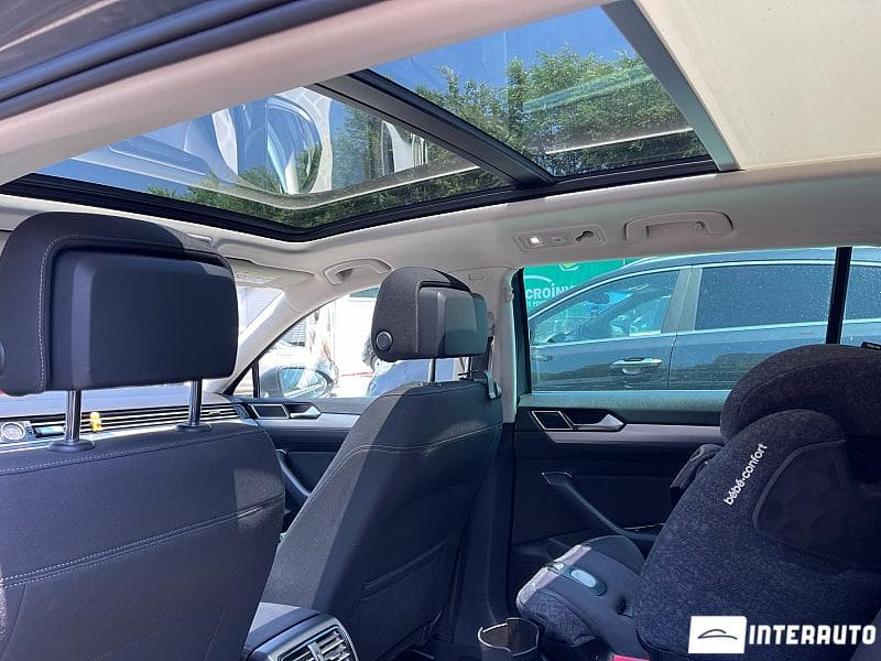 2016 Volkswagen Passat — Miniatură 20