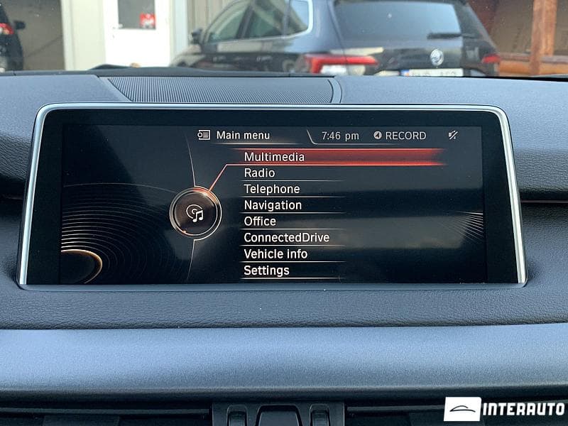 BMW X5 4.0e 2016 — Миниатюра 9