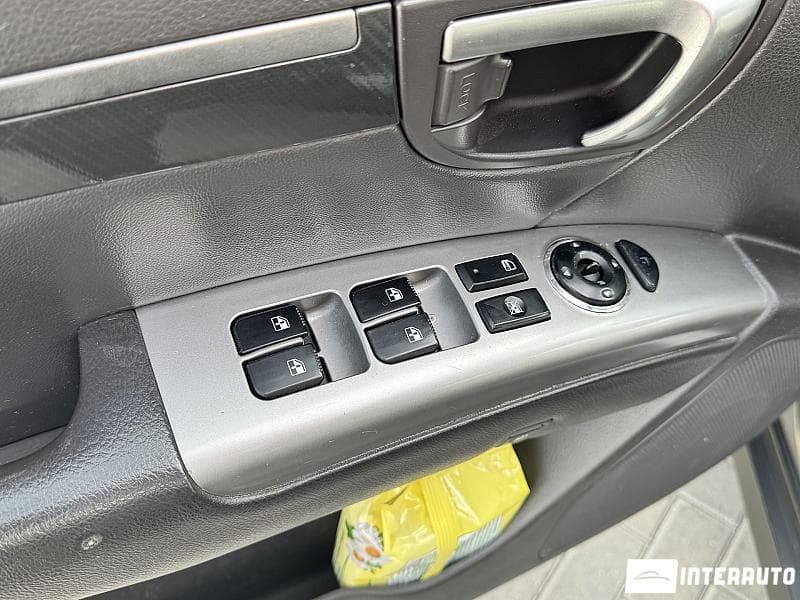 Hyundai Santa Fe 2010 — Миниатюра 17