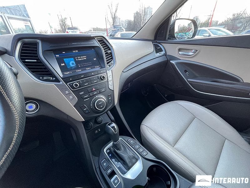 2016 Hyundai Santa Fe — Miniatură 13