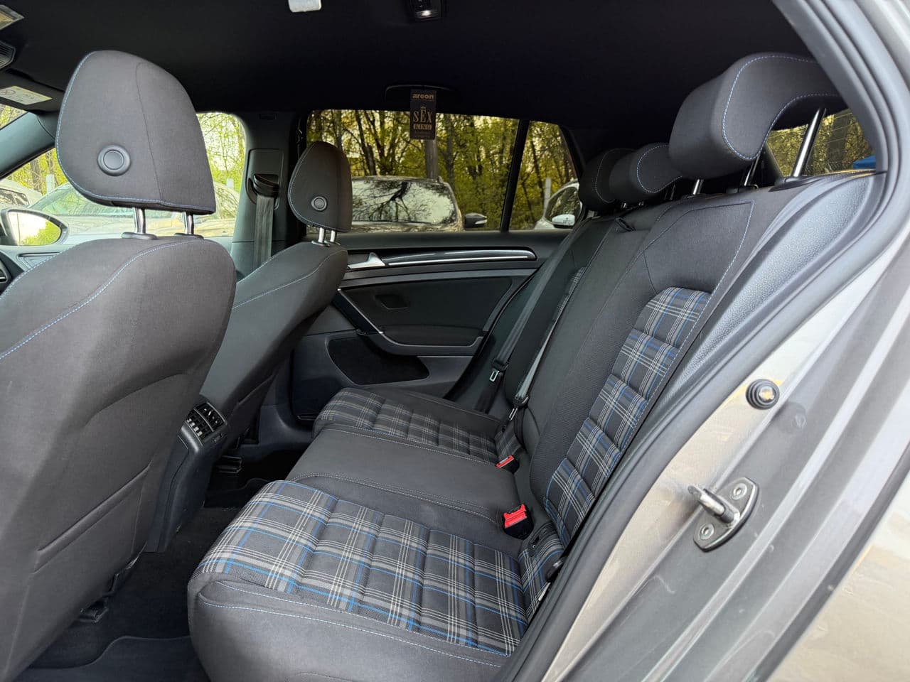 Volkswagen Golf GTE 2015 — Миниатюра 16