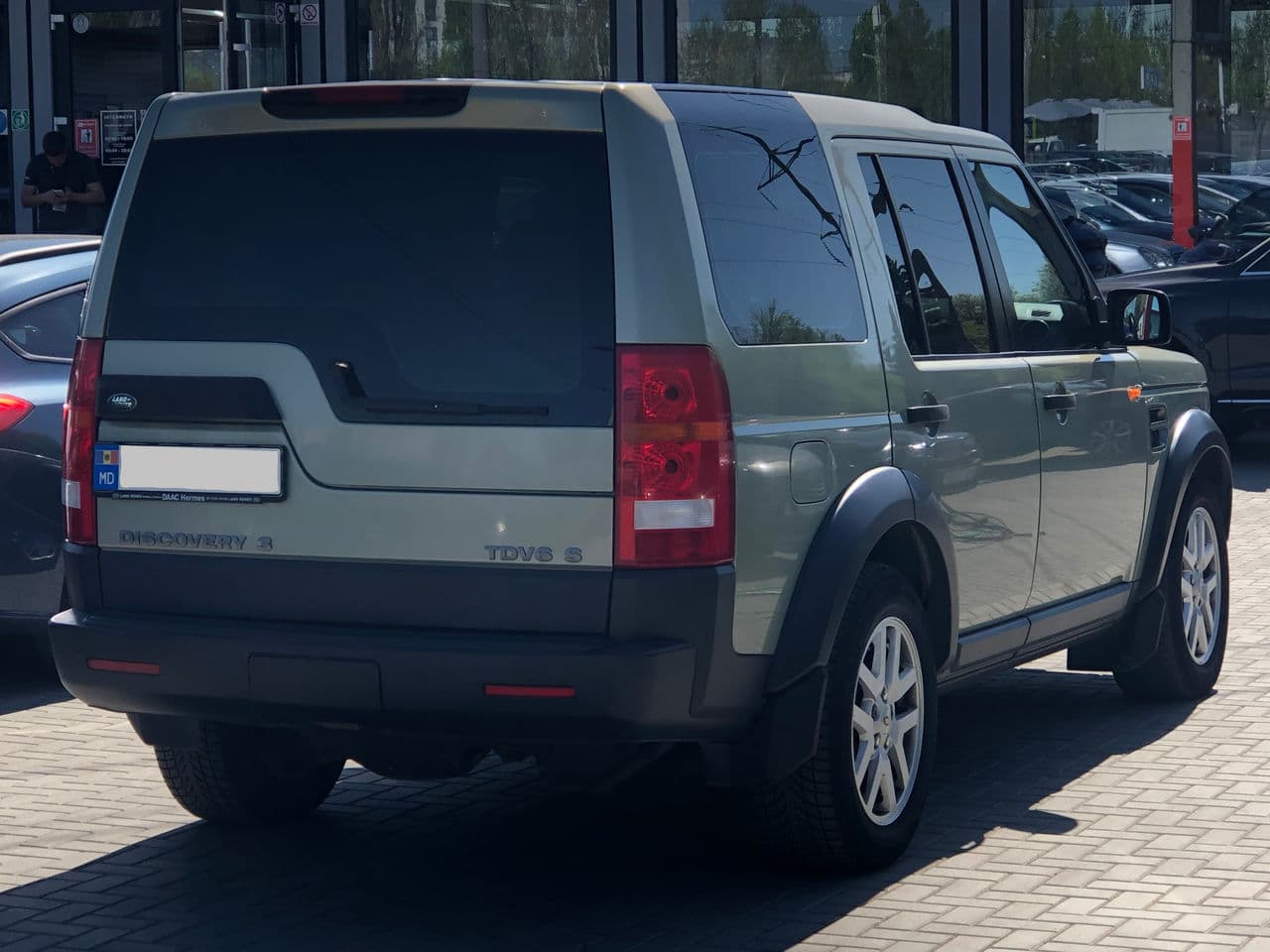 Land Rover Discovery 2006 — Миниатюра 2