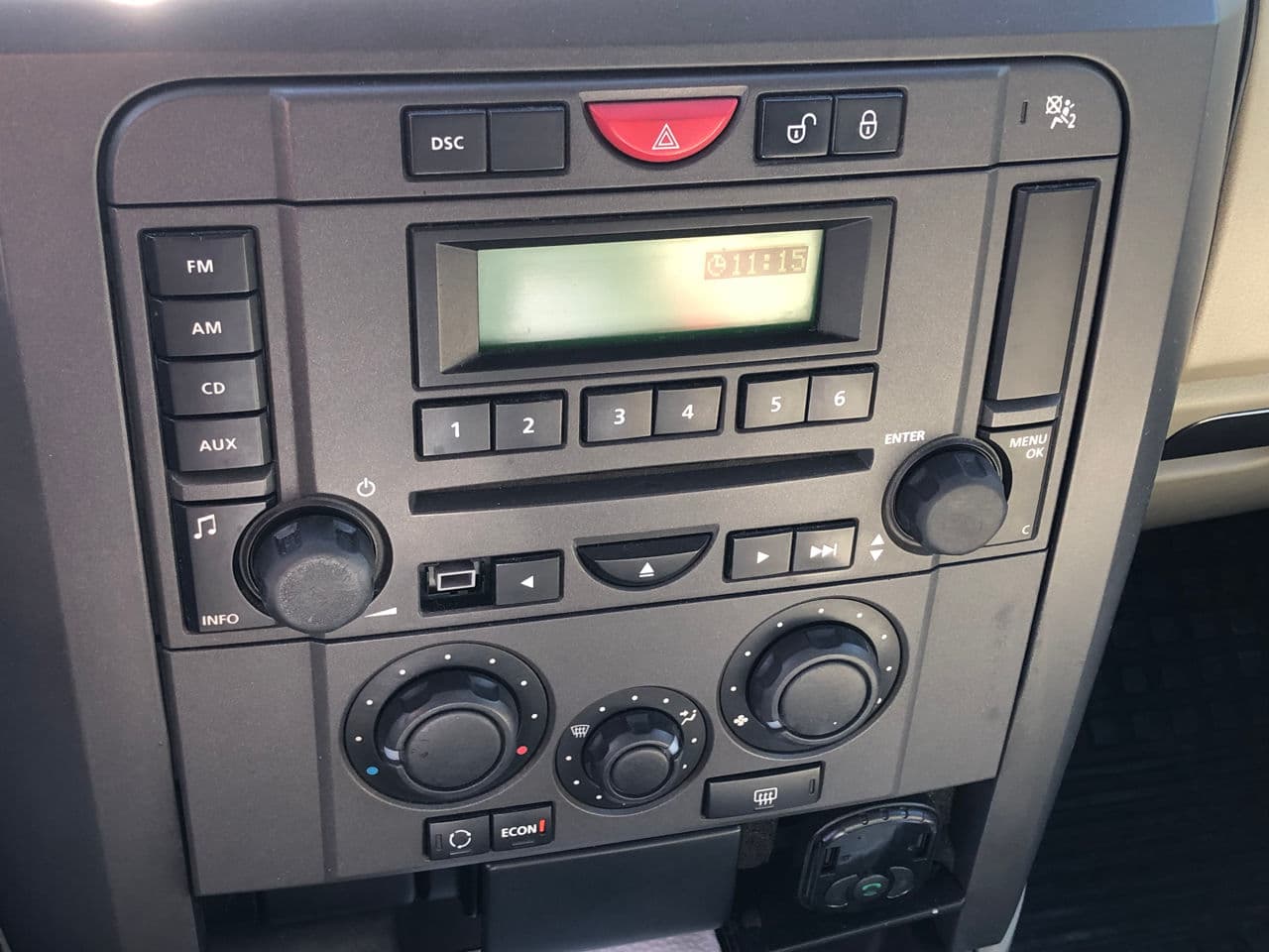 Land Rover Discovery 2006 — Миниатюра 12