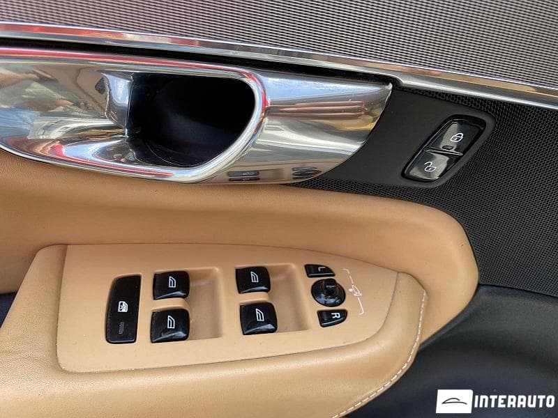 Volvo XC 90 2015 — Миниатюра 10