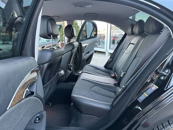 2008 Mercedes E 200 — Miniatură 17