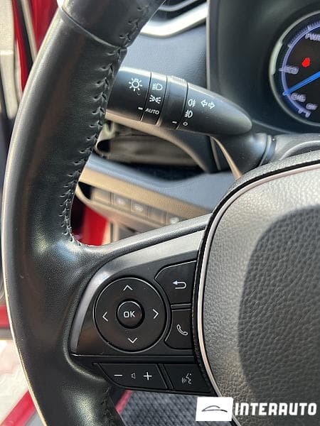 Toyota Rav-4 2018 — Миниатюра 11