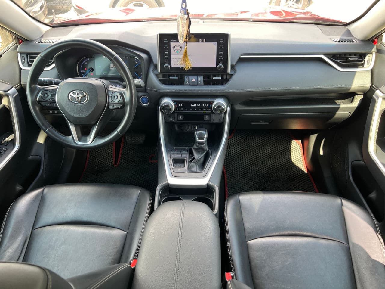 Toyota Rav-4 2018 — Миниатюра 8