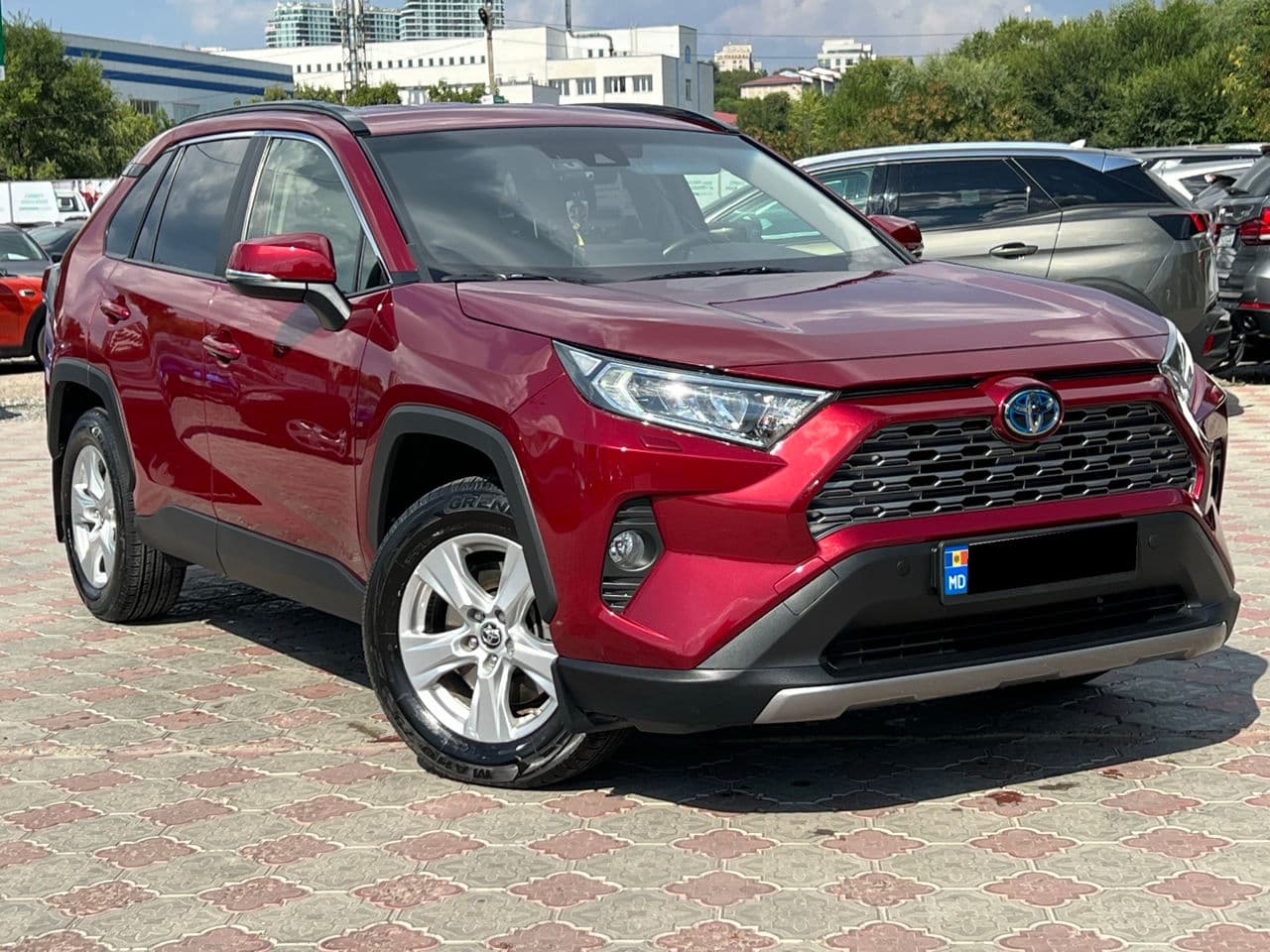 Toyota Rav-4 2018 — Миниатюра 4