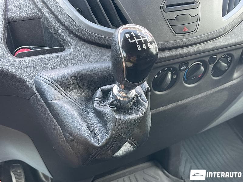 Ford Transit 2016 — Миниатюра 9