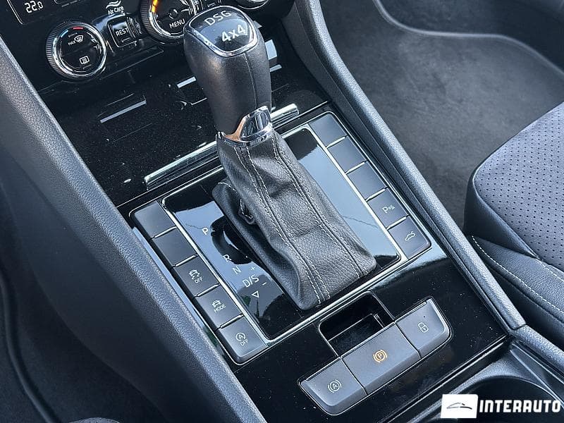 Skoda Superb 2018 — Миниатюра 12