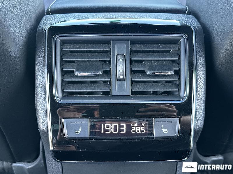 Skoda Superb 2018 — Миниатюра 15