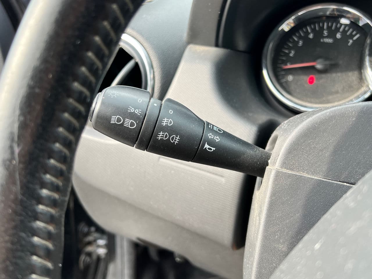 Dacia Duster 2015 — Миниатюра 9
