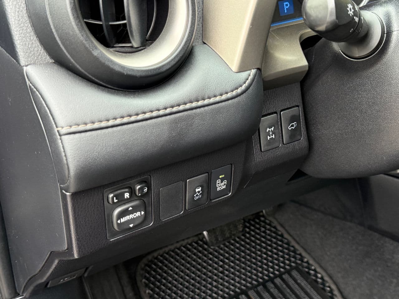 Toyota Rav-4 2015 — Миниатюра 9