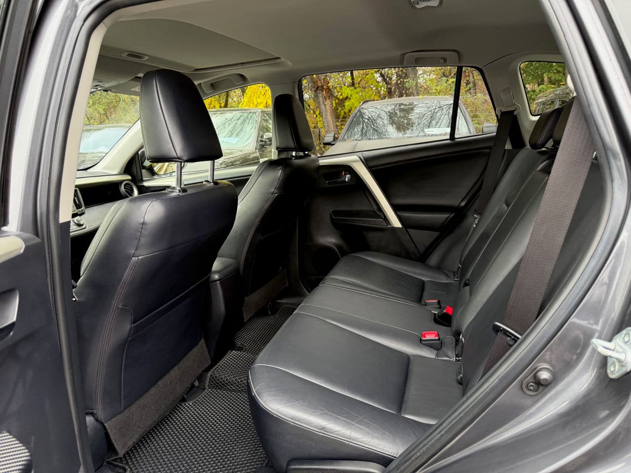 Toyota Rav-4 2015 — Миниатюра 19