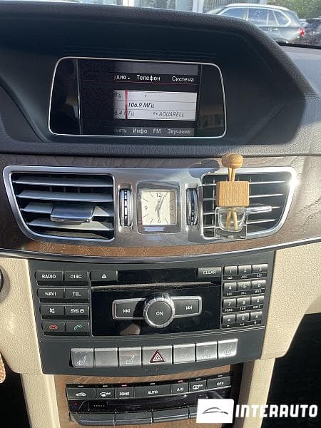 Mercedes E 220 2013 — Миниатюра 15