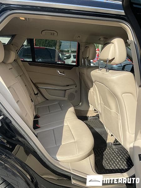 Mercedes E 220 2013 — Миниатюра 10