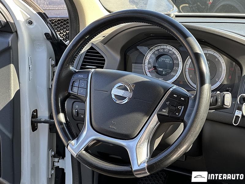 Volvo XC 60 2012 — Миниатюра 7