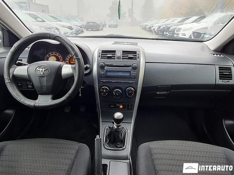 2013 Toyota Corolla — Miniatură 6