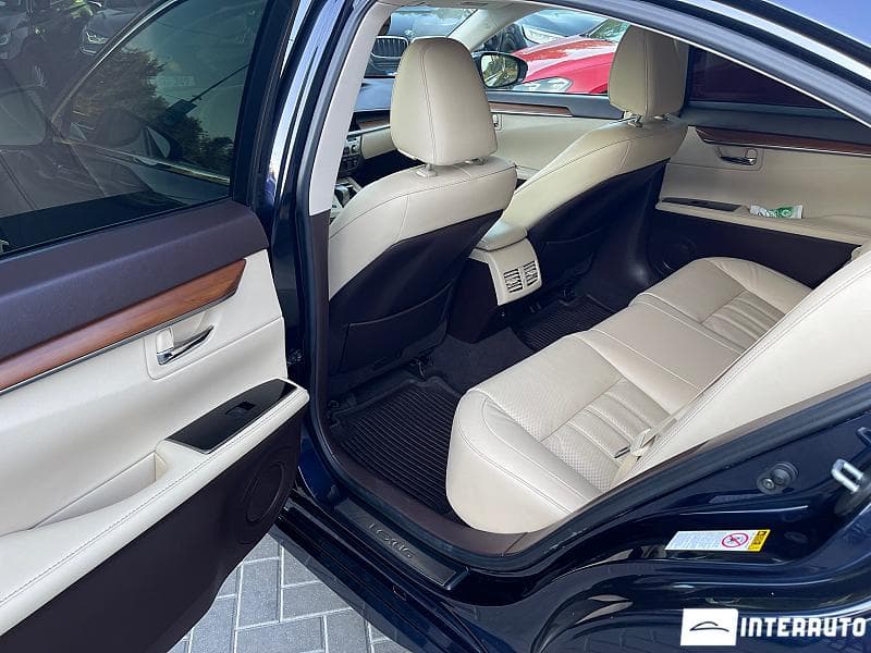 2018 Lexus ES 300h — Miniatură 15