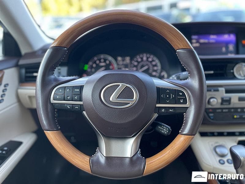 2018 Lexus ES 300h — Miniatură 8