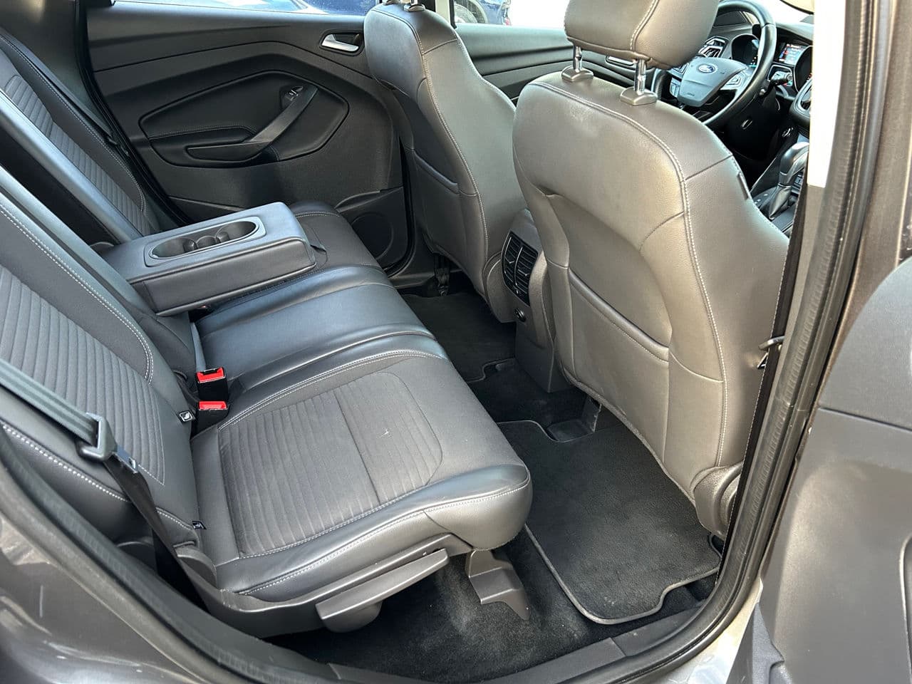 Ford Kuga 2017 — Миниатюра 15