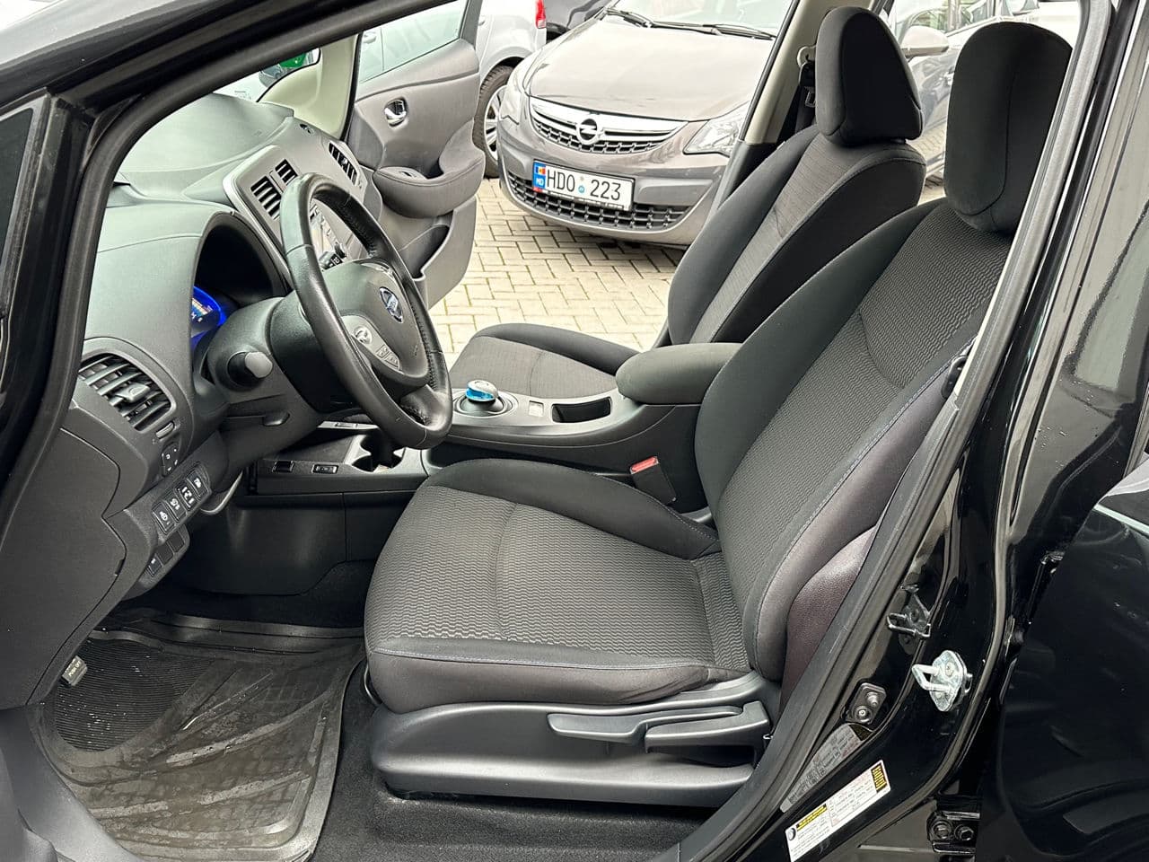 Nissan Leaf 2014 — Миниатюра 5