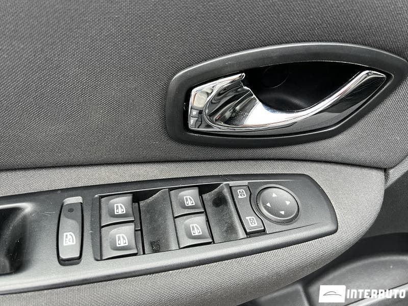 2012 Renault Grand Scenic — Miniatură 9