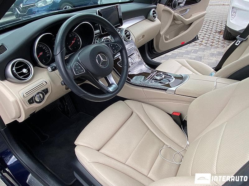 Mercedes C 300 2018 — Миниатюра 10