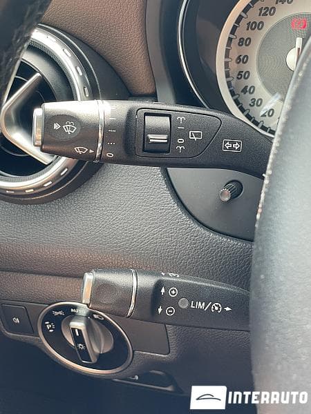Mercedes GLA 180 2015 — Миниатюра 14