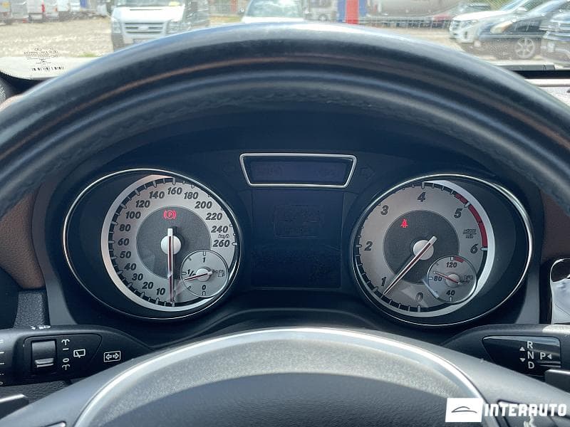 Mercedes GLA 180 2015 — Миниатюра 15