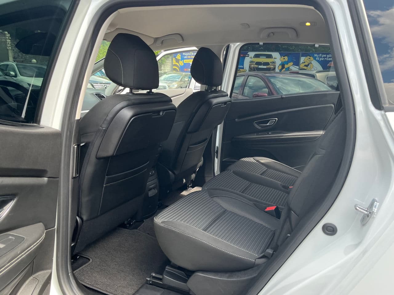 Renault Grand Scenic 2017 — Миниатюра 18