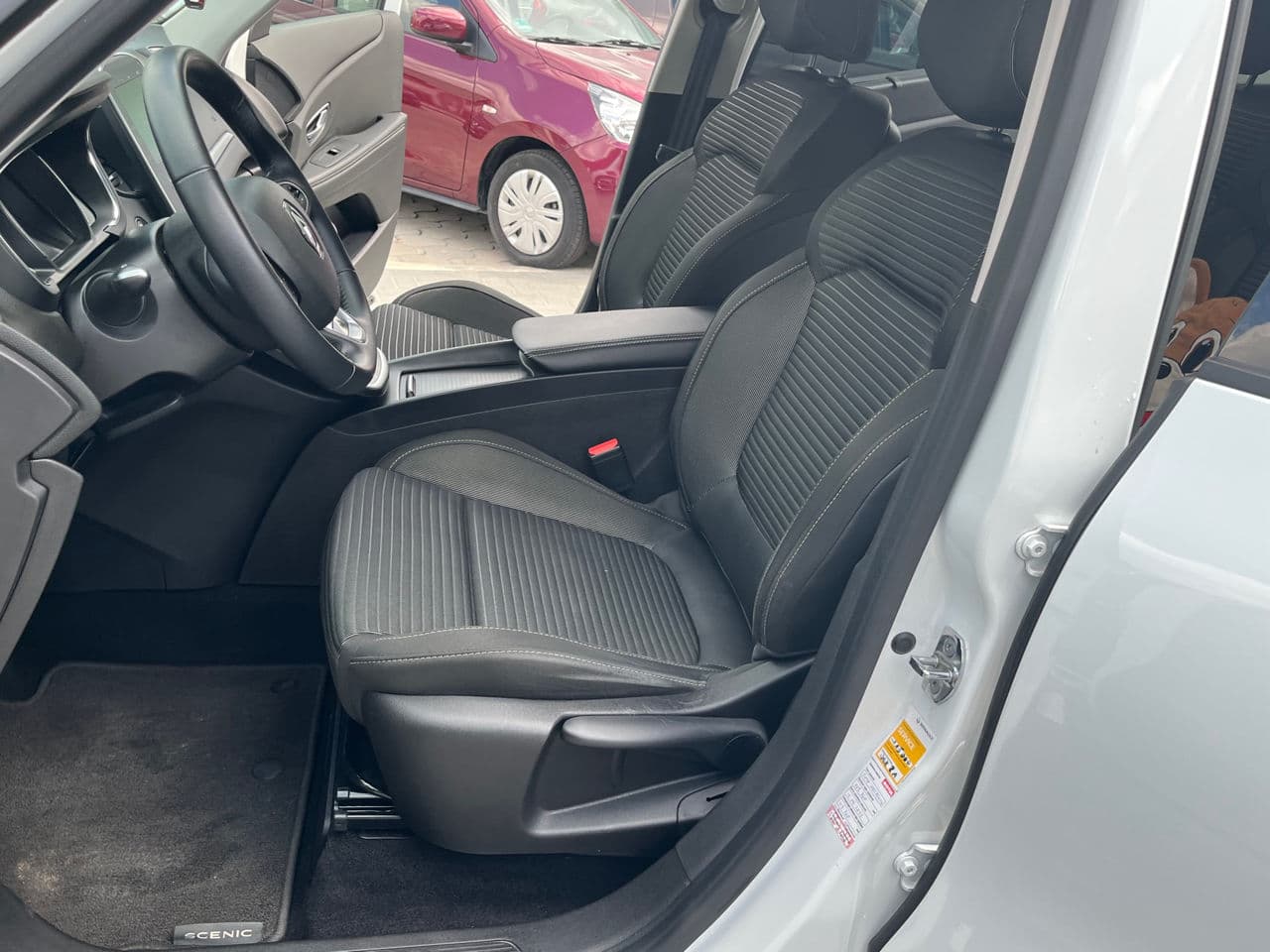 Renault Grand Scenic 2017 — Миниатюра 7