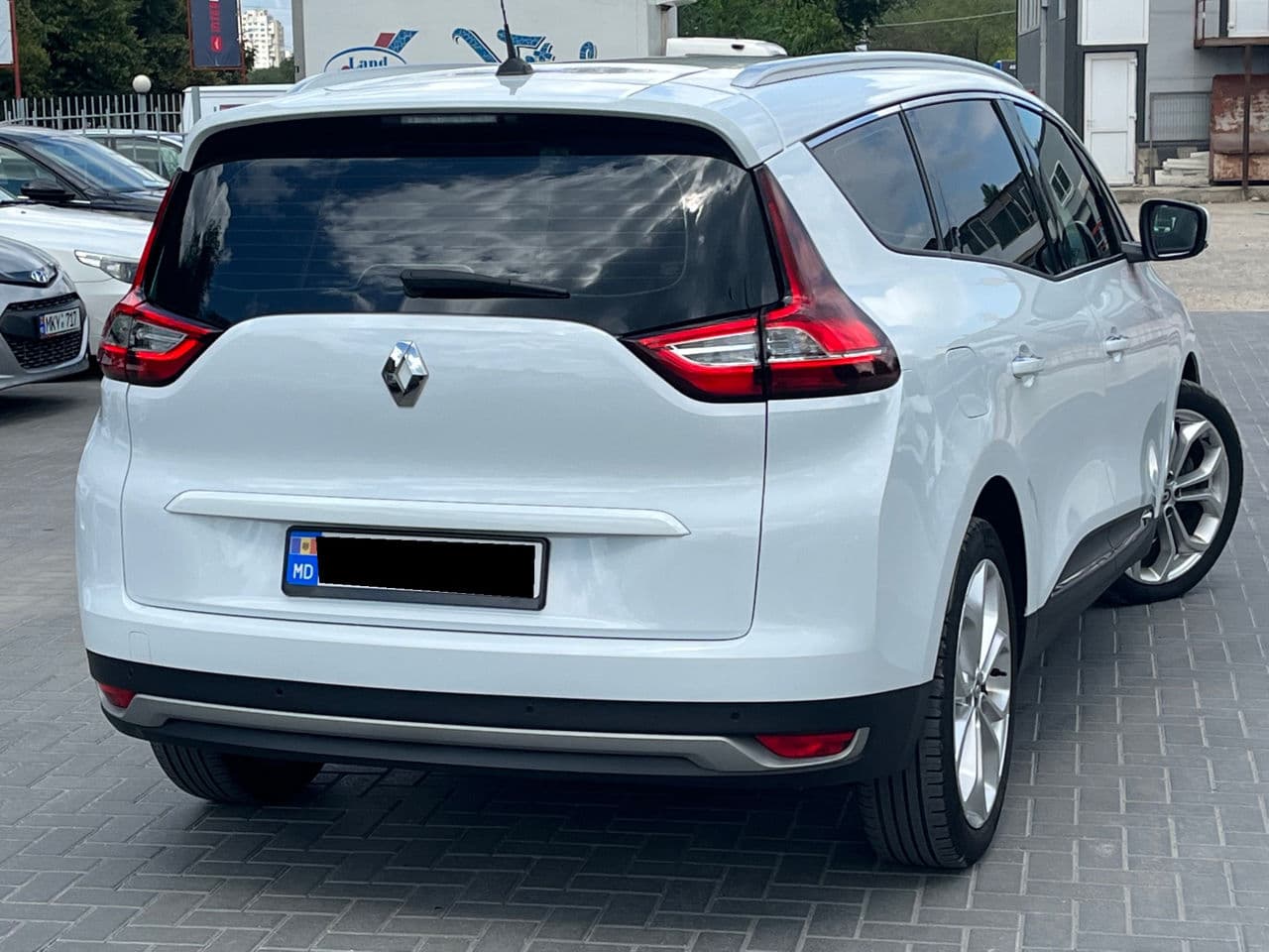 Renault Grand Scenic 2017 — Миниатюра 4