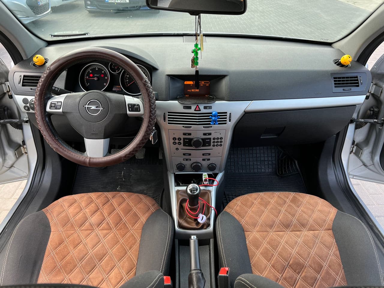 Opel Astra 2009 — Миниатюра 8
