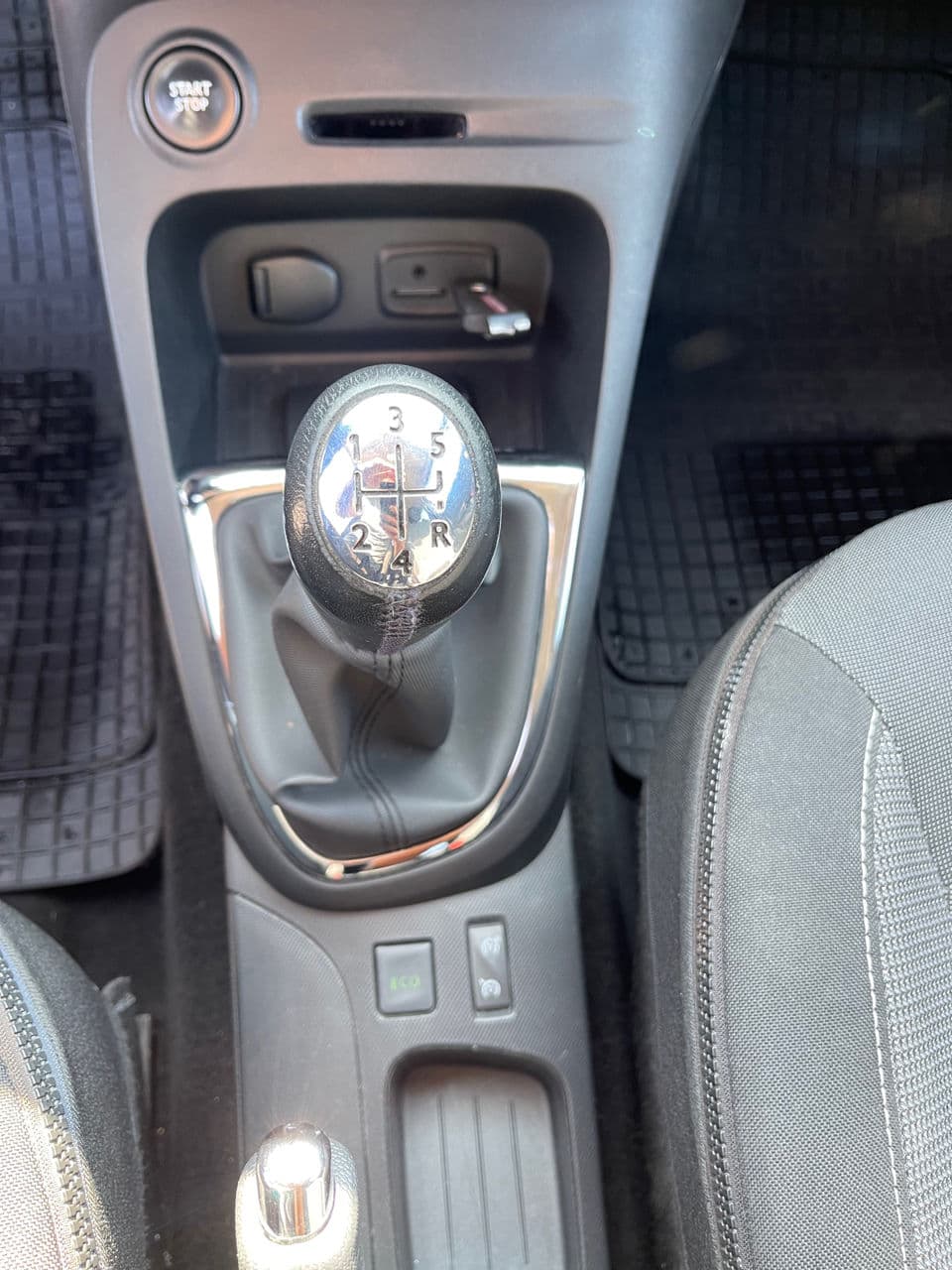 Renault Captur 2014 — Миниатюра 11