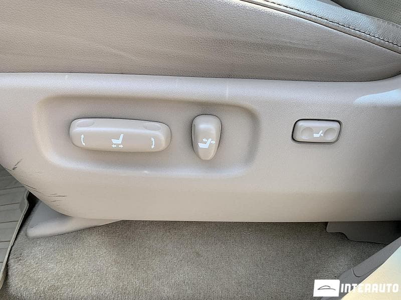 Toyota Land Cruiser 2013 — Миниатюра 16
