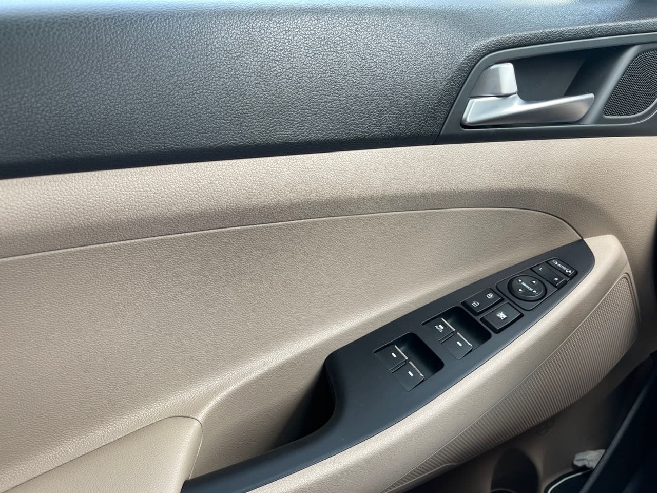 Hyundai Tucson 2017 — Миниатюра 14