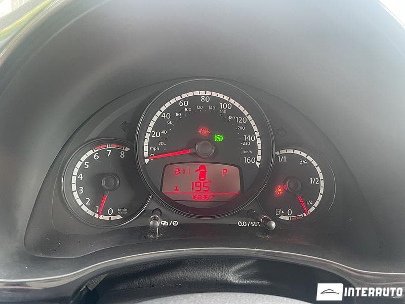2015 Volkswagen Beetle — Miniatură 12