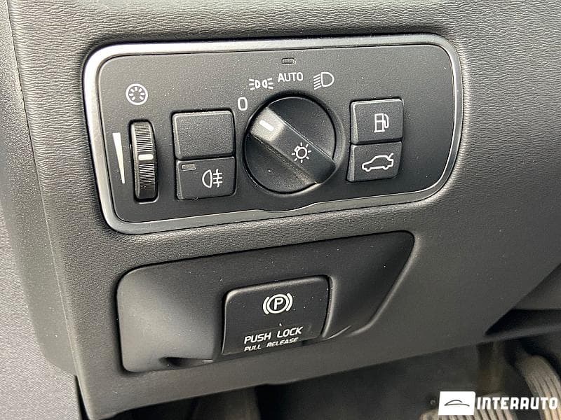2015 Volvo XC 70 — Miniatură 9