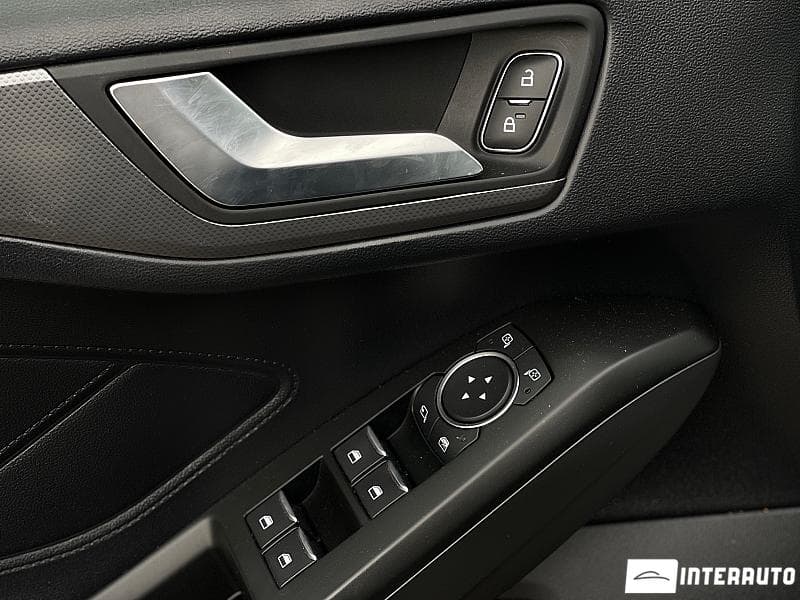 2019 Ford Focus — Miniatură 8